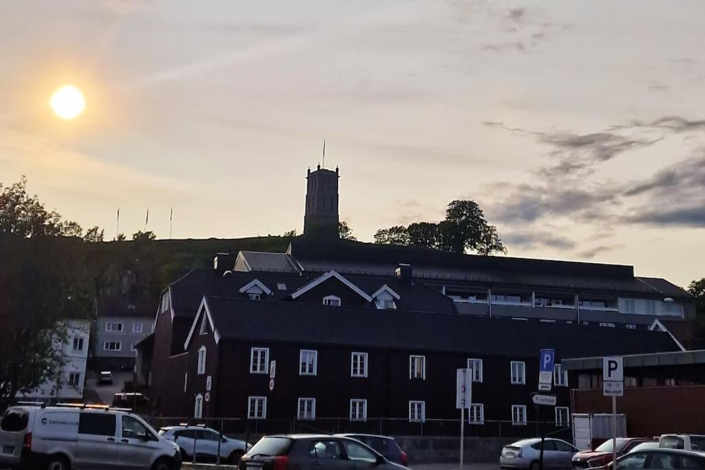 Sjarmerende Leilighet I Hjerte Av Tonsberg By Extérieur photo